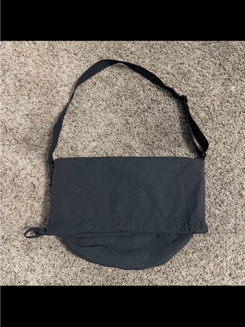 Uniqlo Black/Grey Messenger Bag